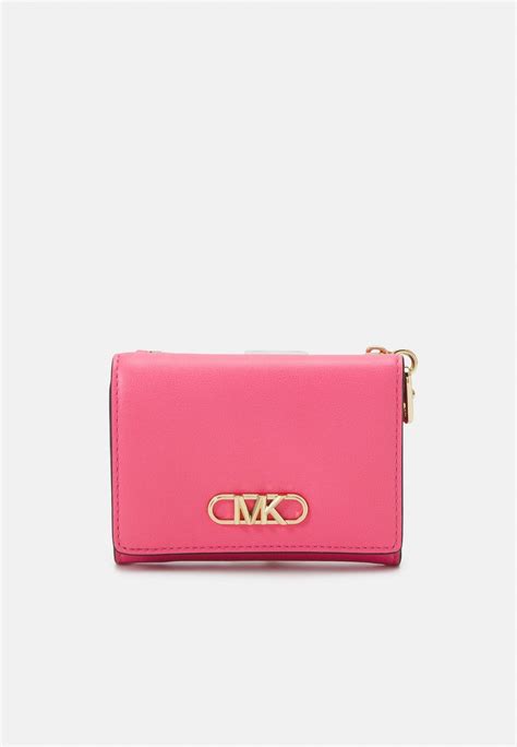 michael kors camila pink